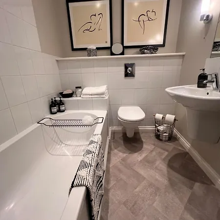 דירה Cherry Blossom Loft הרוגייט