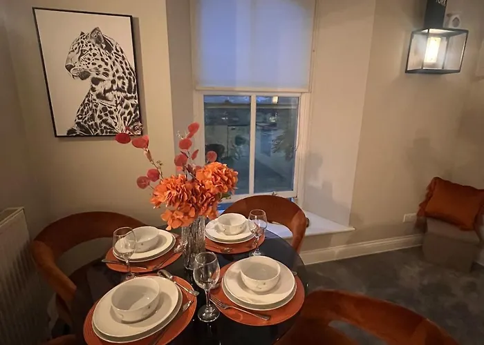 דירה Cherry Blossom Loft הרוגייט