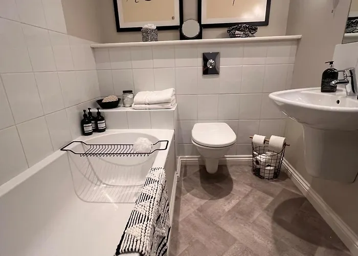 דירה Cherry Blossom Loft הרוגייט